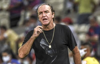 Antrenorul condamnat pentru violul unei minore în 1987 și-a dat demisia de la Corinthians după doar o săptămână