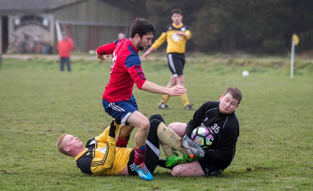 Povestea celui mai mic campionat din lume, cu doar două echipe: Garrison Gunners și Woolpack Wandereres
