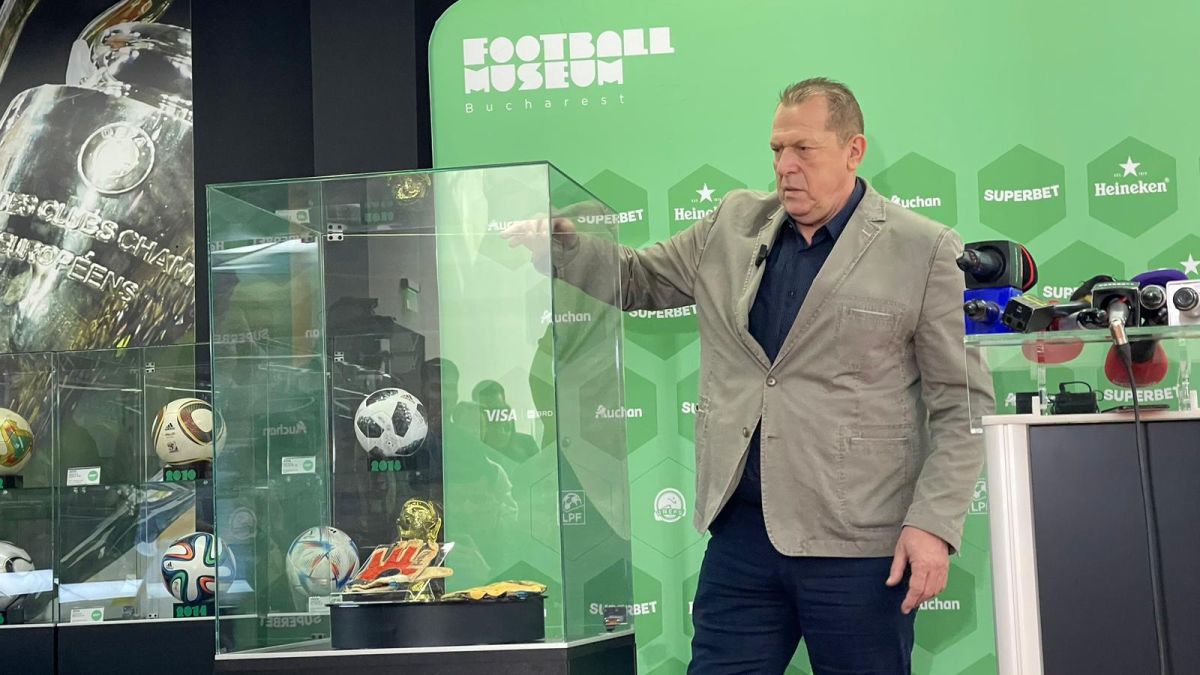 Mănuși Helmut Duckadam