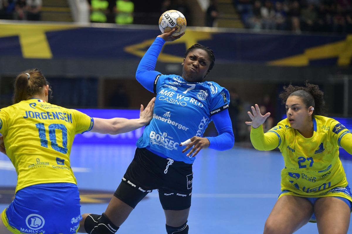 Dezastru pentru CSM București! Învinsă clar de Metz, după un ultim sfert de oră haotic » E nevoie de un miracol pentru calificarea în Final Four-ul Ligii Campionilor