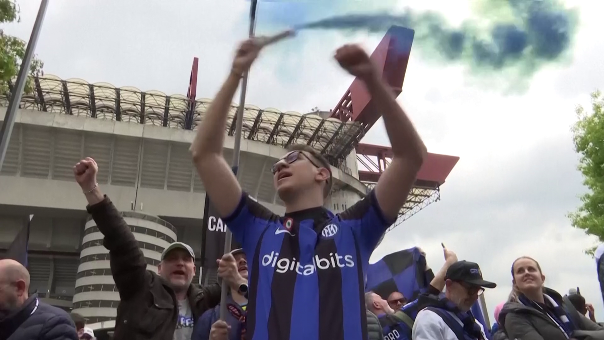 Jucătorii și fanii lui Inter Milano sărbătoresc cel de-al 20-lea titlu din Serie A