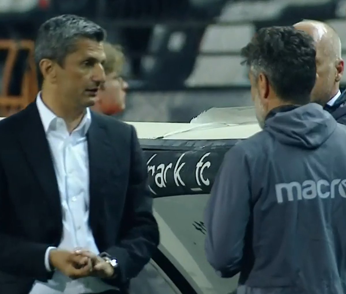 Răzvan Lucescu, „remontada” de senzație în derby-ul cu AEK Atena » Încă un scandal: Poliția a intervenit în timpul meciului