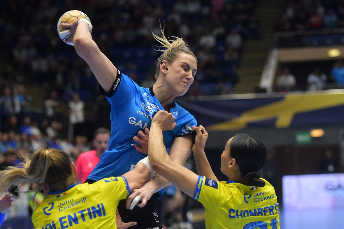 CSM București - Metz