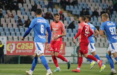 Se încinge lupta pentru promovare » Cum arată programul și clasamentul înainte de meciurile decisive