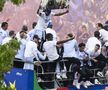 Jucătorii și fanii lui Inter Milano sărbătoresc cel de-al 20-lea titlu din Serie A