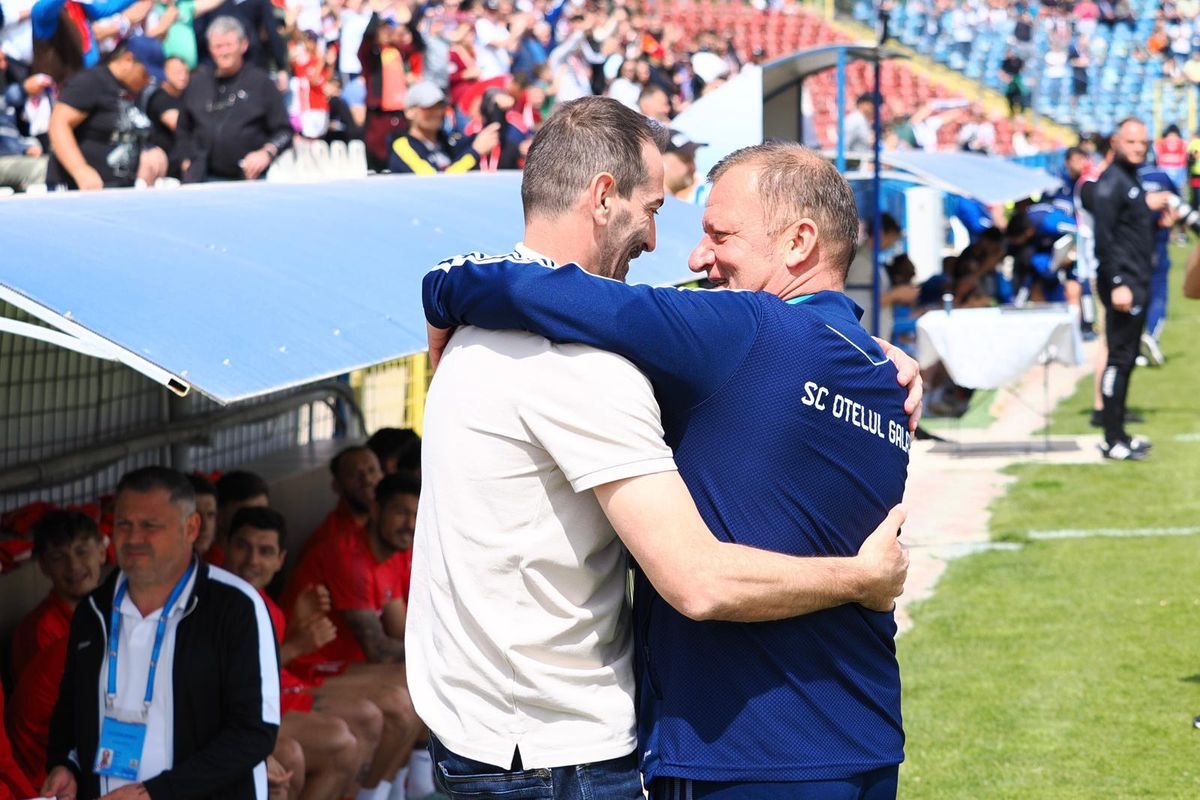 Au întors toate privirile! Detalii din tribunele stadionului de la Galați + tatuajul special al lui Iancu