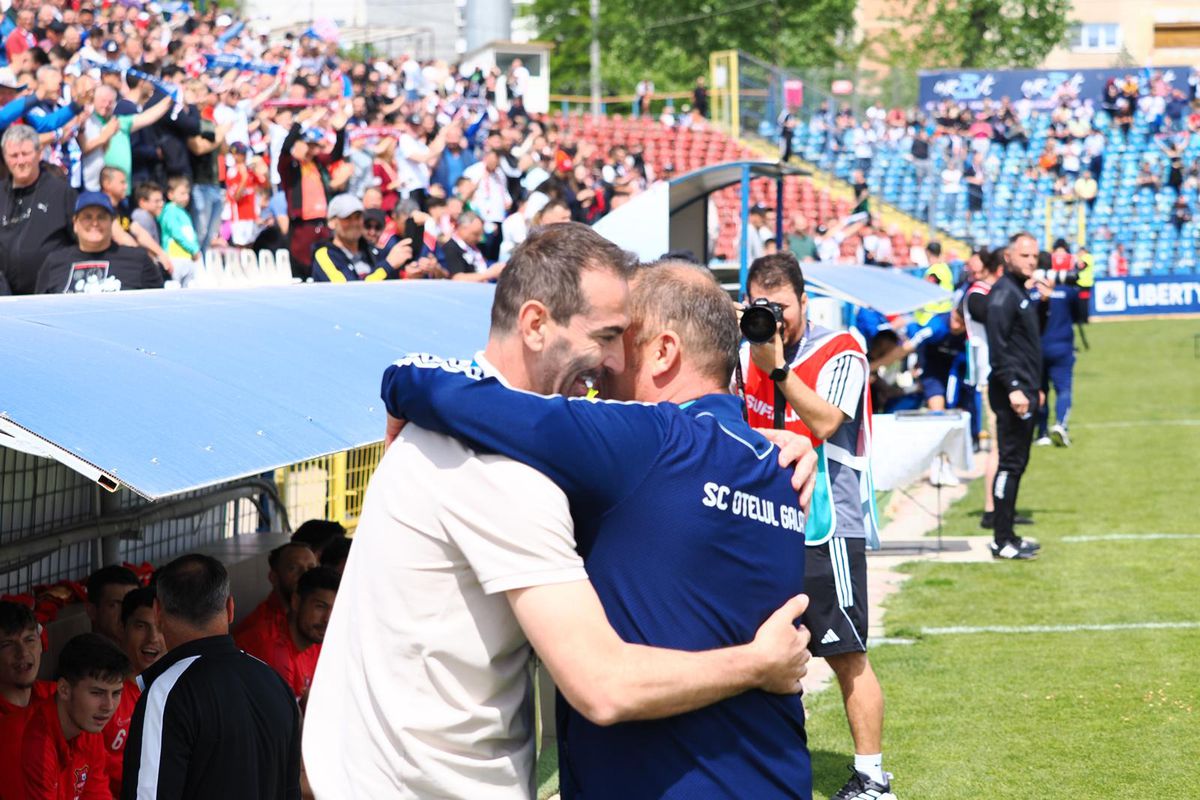 Au întors toate privirile! Detalii din tribunele stadionului de la Galați + tatuajul special al lui Iancu
