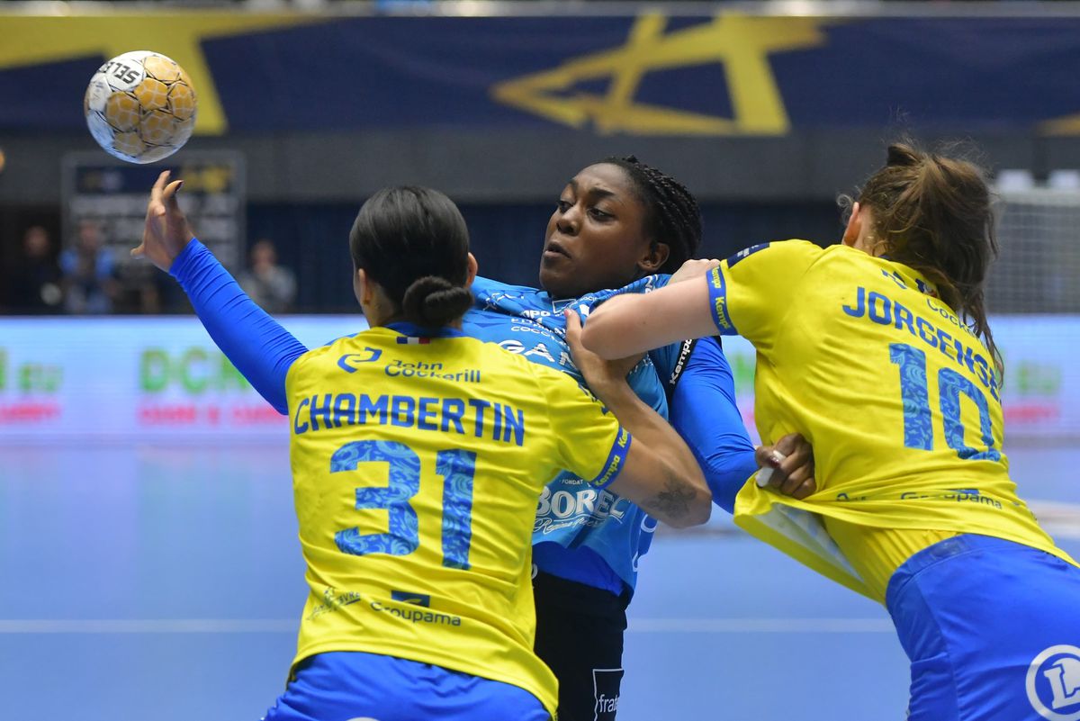 Dezastru pentru CSM București! Învinsă clar de Metz, după un ultim sfert de oră haotic » E nevoie de un miracol pentru calificarea în Final Four-ul Ligii Campionilor