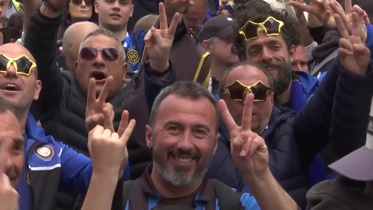 Jucătorii și fanii lui Inter Milano sărbătoresc cel de-al 20-lea titlu din Serie A