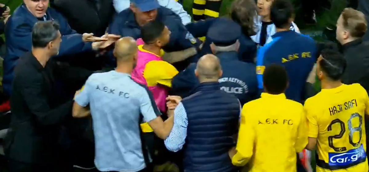 A fost nevoie de intervenția poliției în PAOK - AEK Atena