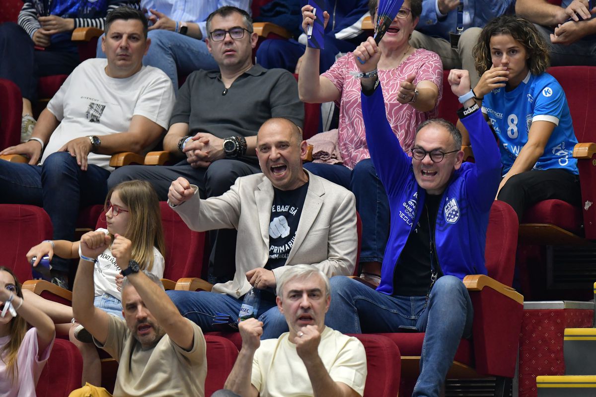 CSM București - Metz