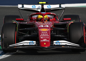 Ferrari a prezentat noile tricouri pentru Marele Premiu de la Miami