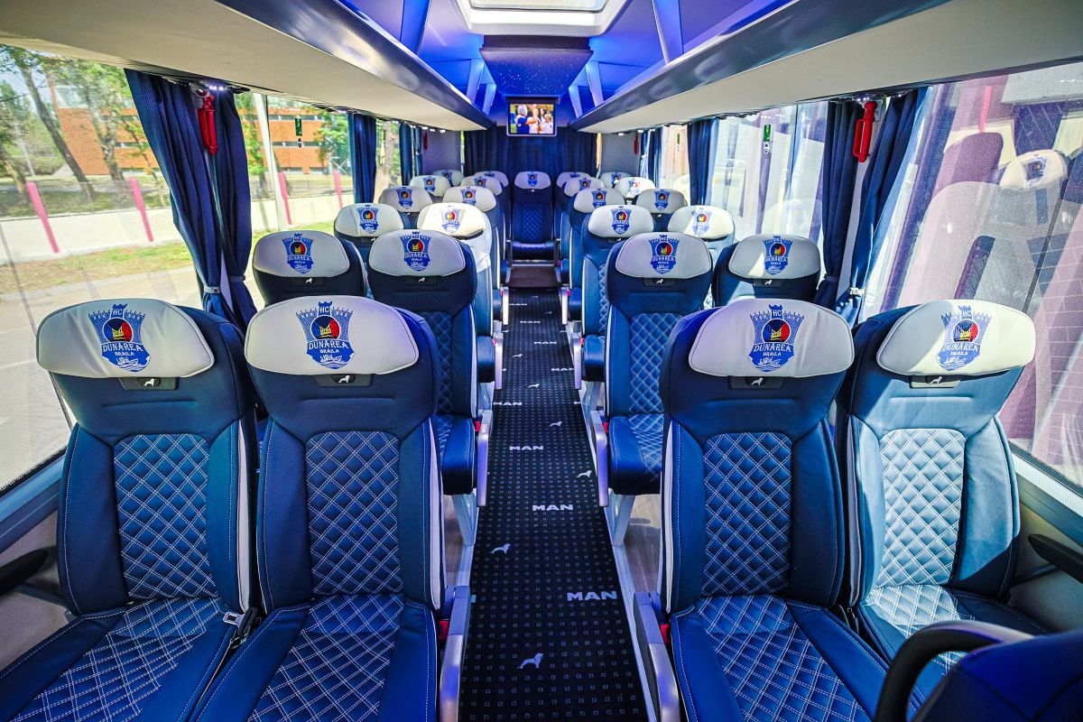 Noul autocar al celor de la Dunărea Brăilă