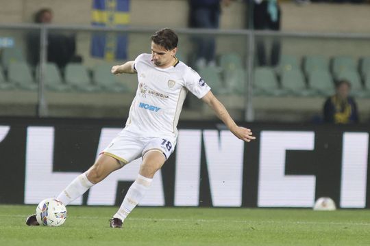 Răzvan Marin în Verona - Cagliari / Foto: Imago