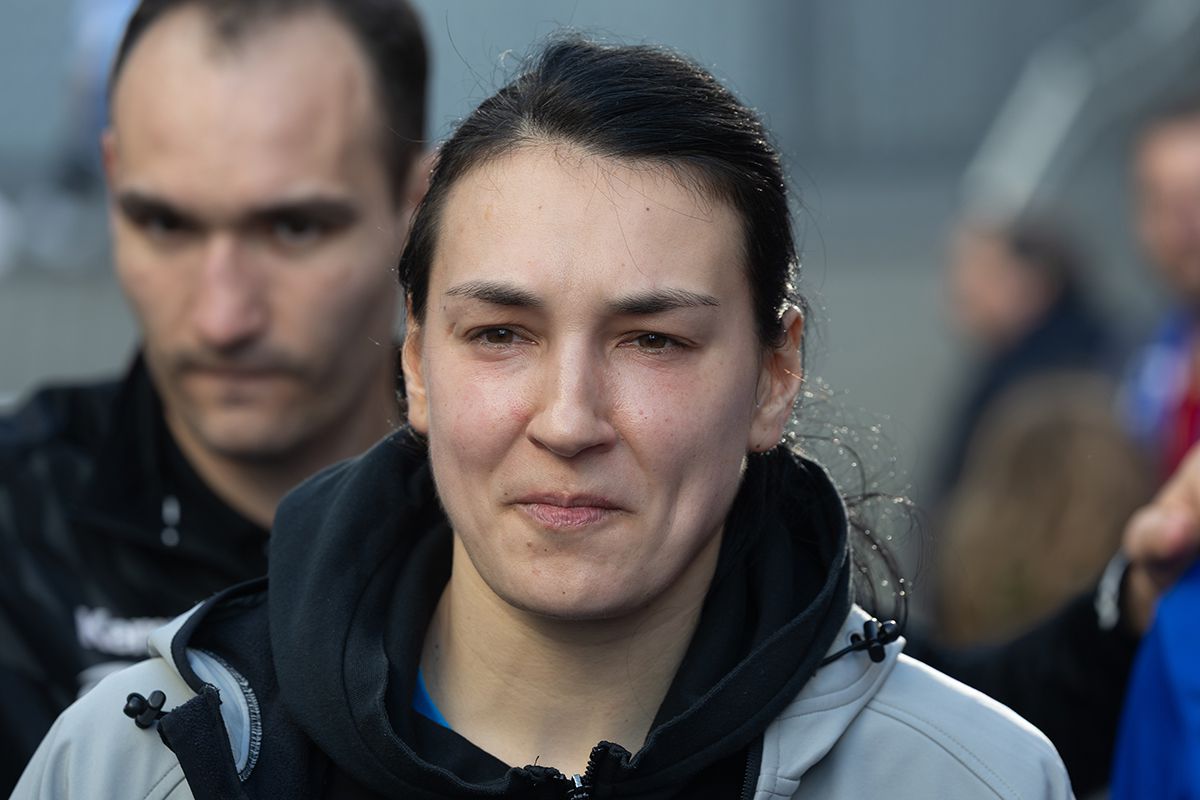 Cristina Neagu și-a luat adio de la Liga Campionilor cu 50 de imagini pentru istoria handbalului » Cadre fantastice surprinse de GSP: lacrimi, culoar special de retragere și moment magnific cu Reistad