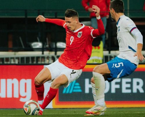 EXCLUSIV O nouă dilemă pentru Raul Florucz: salariu uriaș sau transfer în top 5 din Europa? Care sunt șansele să semneze cu Rapid