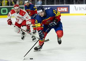 România a încasat a doua înfrângere la Campionatul Mondial, dar a obținut primul punct » Arbitrii și echipa adversă, huiduiți puternic de fanii tricolorilor