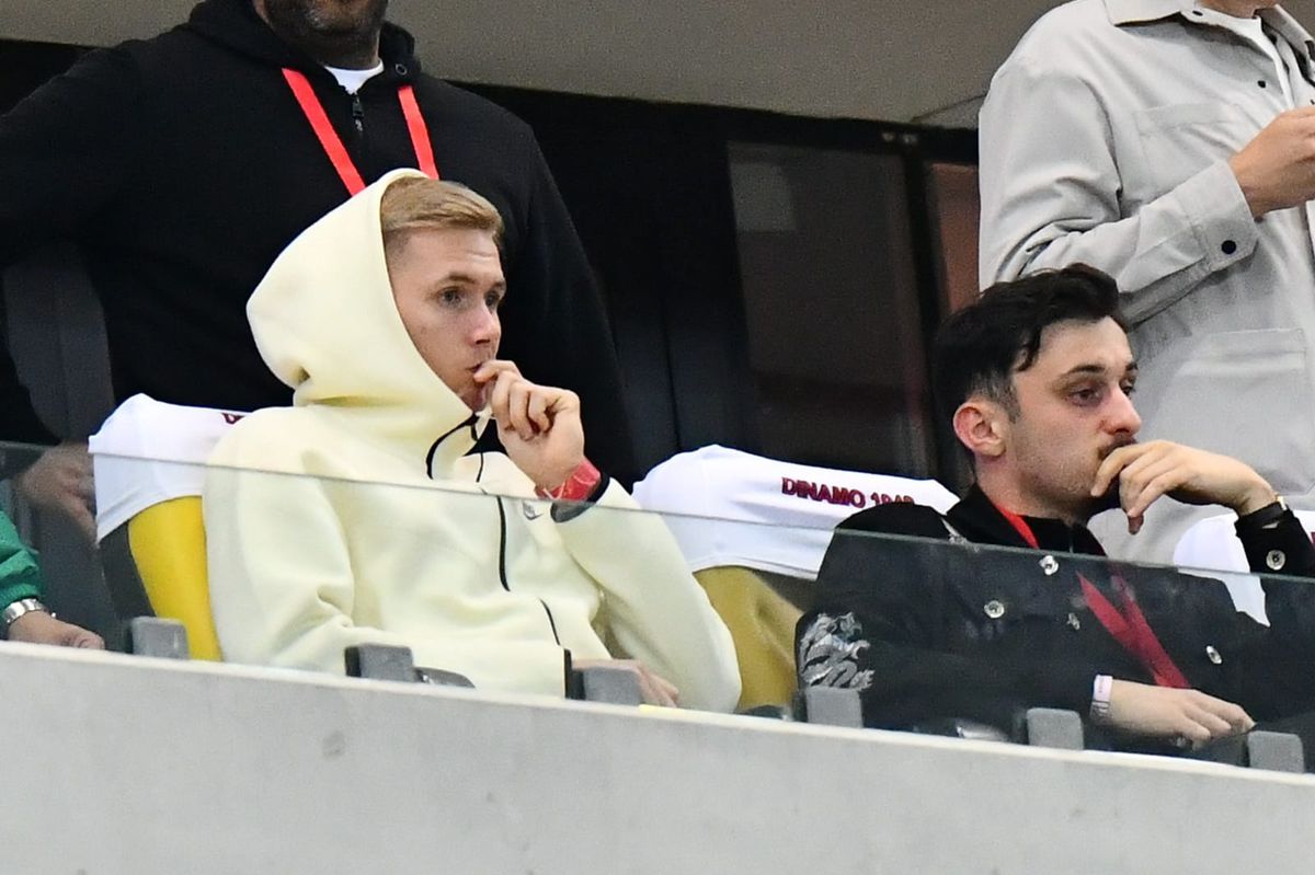 Dinamo marchează pe final și o încurcă pe CFR Cluj » Dan Petrescu a terminat partida în genunchi, iar FCSB are o mână și jumătate pe trofeu