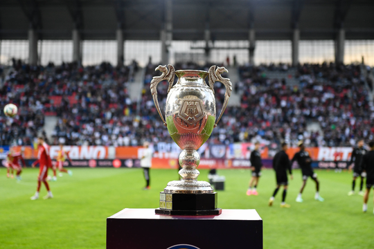 Trofeul Cupei României. FOTO: Imago