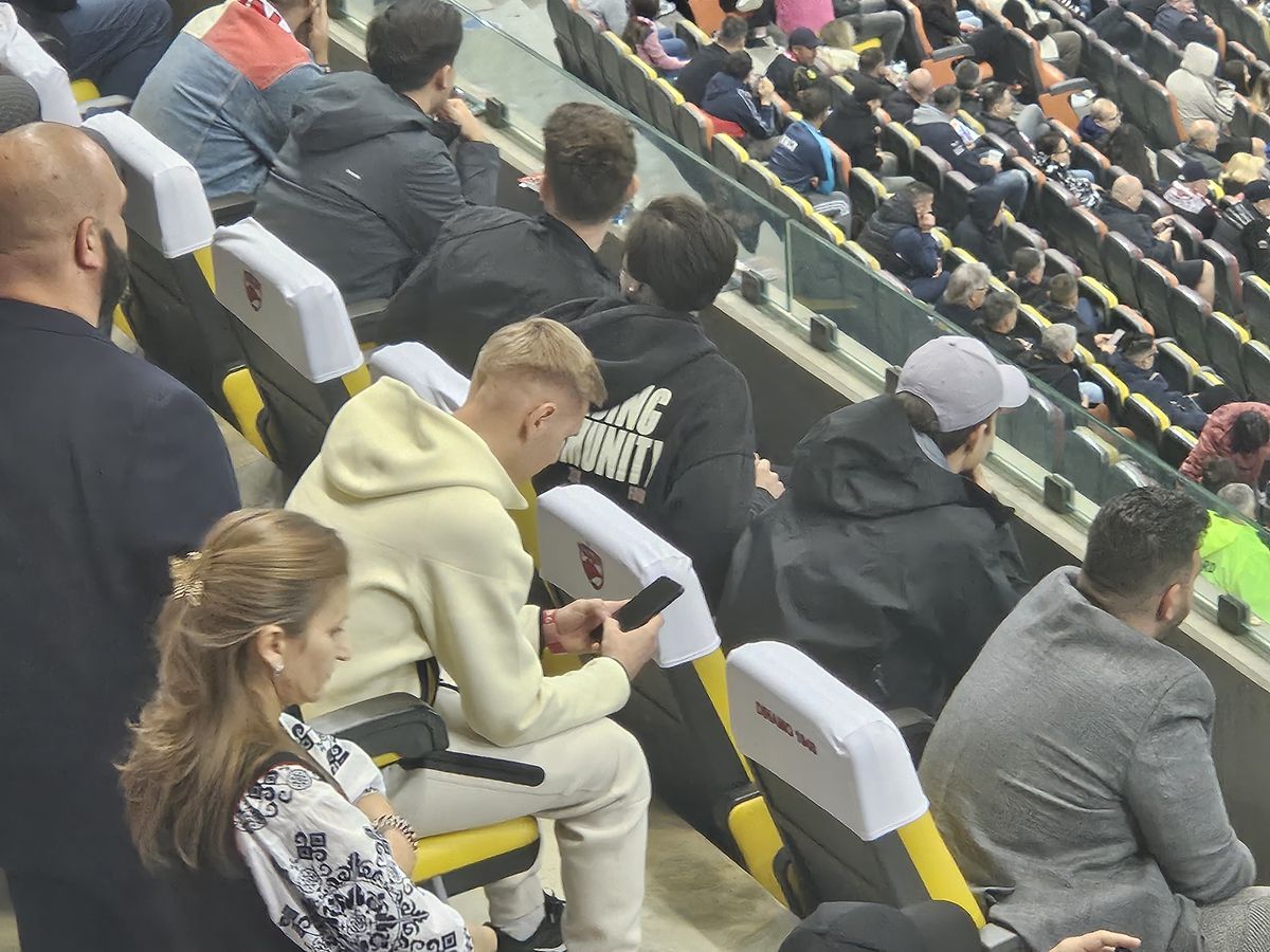 Cristi Mihai, viitorul transfer al „câinilor” în tribune la Dinamo - CFR Cluj