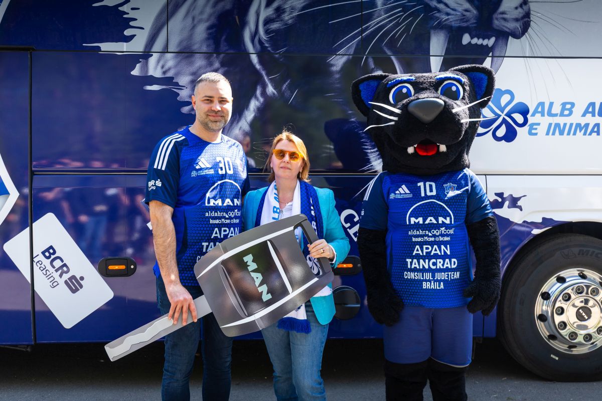 Noul autocar al celor de la Dunărea Brăilă