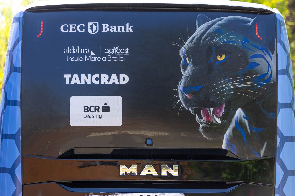 Noul autocar al celor de la Dunărea Brăilă