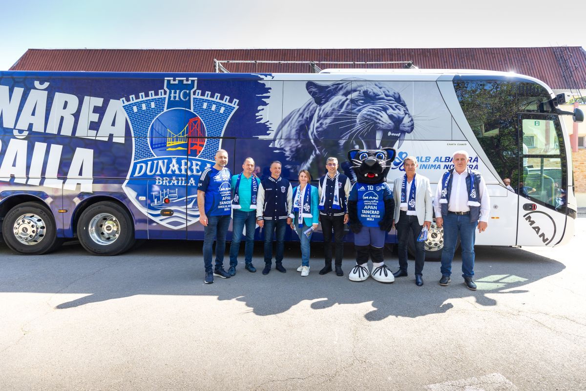 Noul autocar al celor de la Dunărea Brăilă