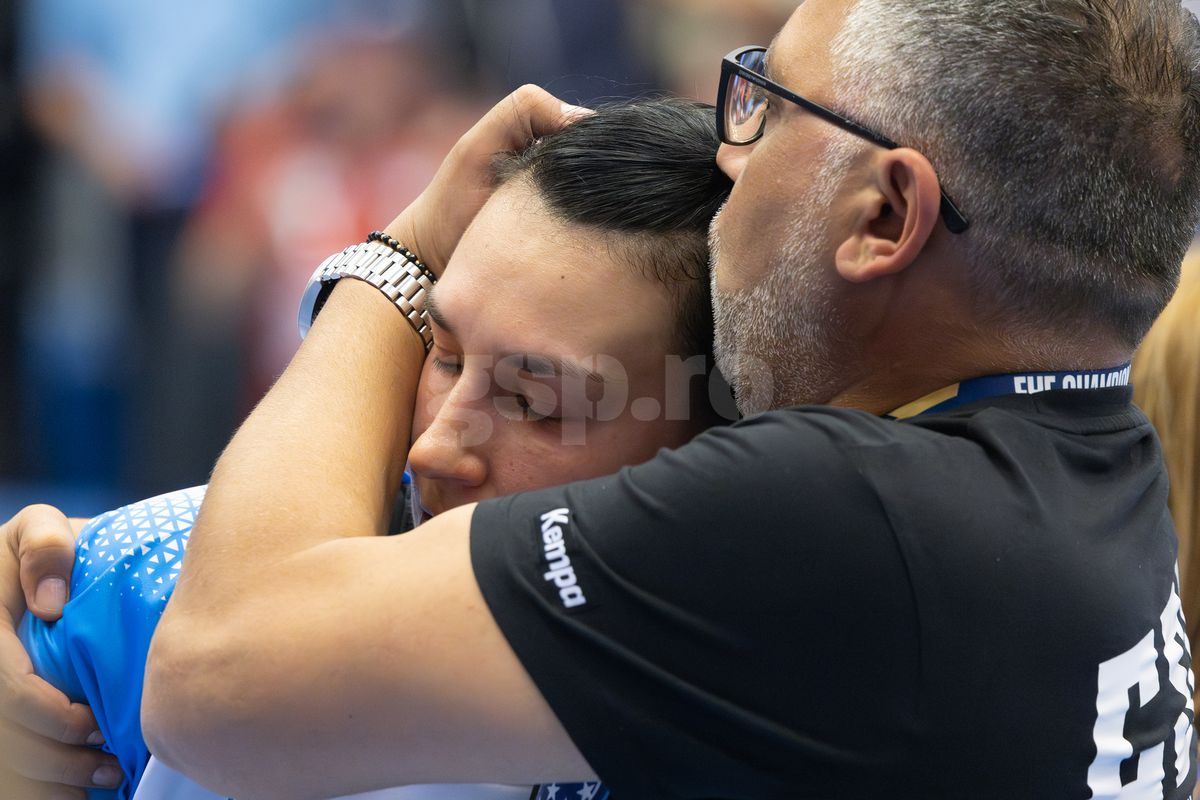 50 de fotografii cu Cristina Neagu la ultimul meci al ei în Liga Campionilor