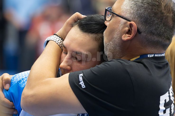 Cristina Neagu, în meciul Esbjerg - CSM București 26-22 FOTO: Ionuț Iordache (GSP)