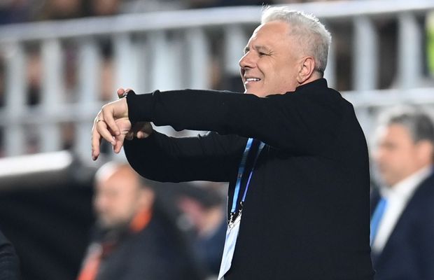 Șumudică, „ploaie” de atacuri la adresa jucătorilor de la FCSB: „Vă aduc 10 imagini cu el când face asta”