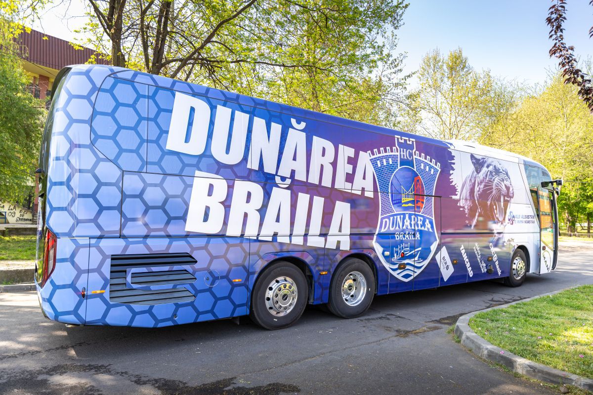 Noul autocar al celor de la Dunărea Brăilă
