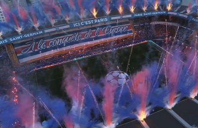 Scenografie fantastică la PSG - Bayern! Torțe, artificii și Napoleon „reinterpretat” pe Parc des Princes: „Să cucerim Europa!”