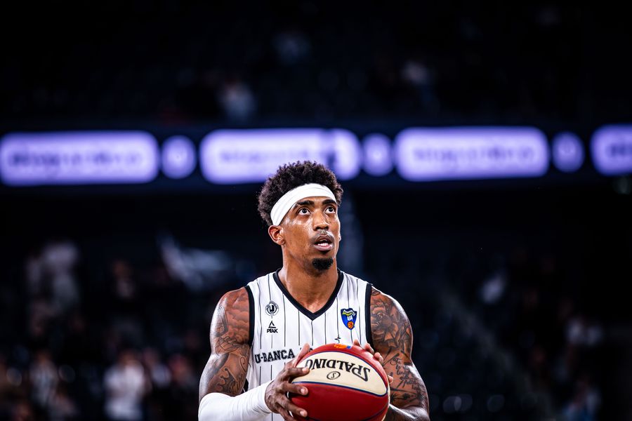 Cubanezul de la U-BT Cluj-Napoca face dezvăluiri uluitoare despre federație: „Noi cedăm un procent din contract și ei nu ne dau nici măcar apă”