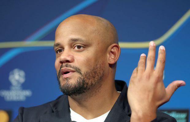 Kompany a răspuns cu o glumă: „Ca Mourinho?! Sunt prea înalt să încap într-un coș de rufe”