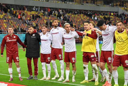 Cristi Manea s-a accidentat și riscă să rateze ultimele meciuri din play-off // foto: Imago