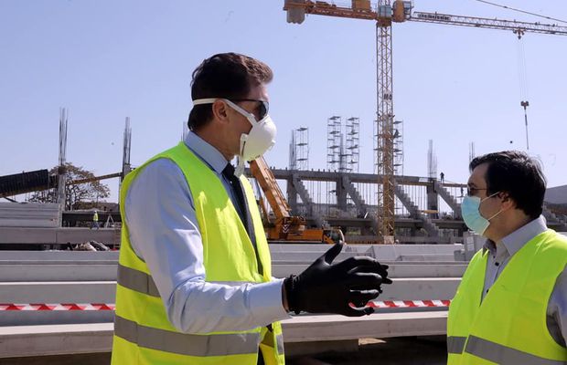 VIDEO + FOTO Gică Popescu anunță când sunt gata cele 3 stadioane din București: „Proprietarii decid cine joacă pe ele”