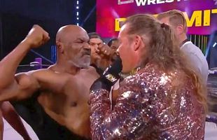 VIDEO Mike Tyson, iureș în ringul de wrestling! A rupt tricoul de pe el și a provocat o bătaie generală