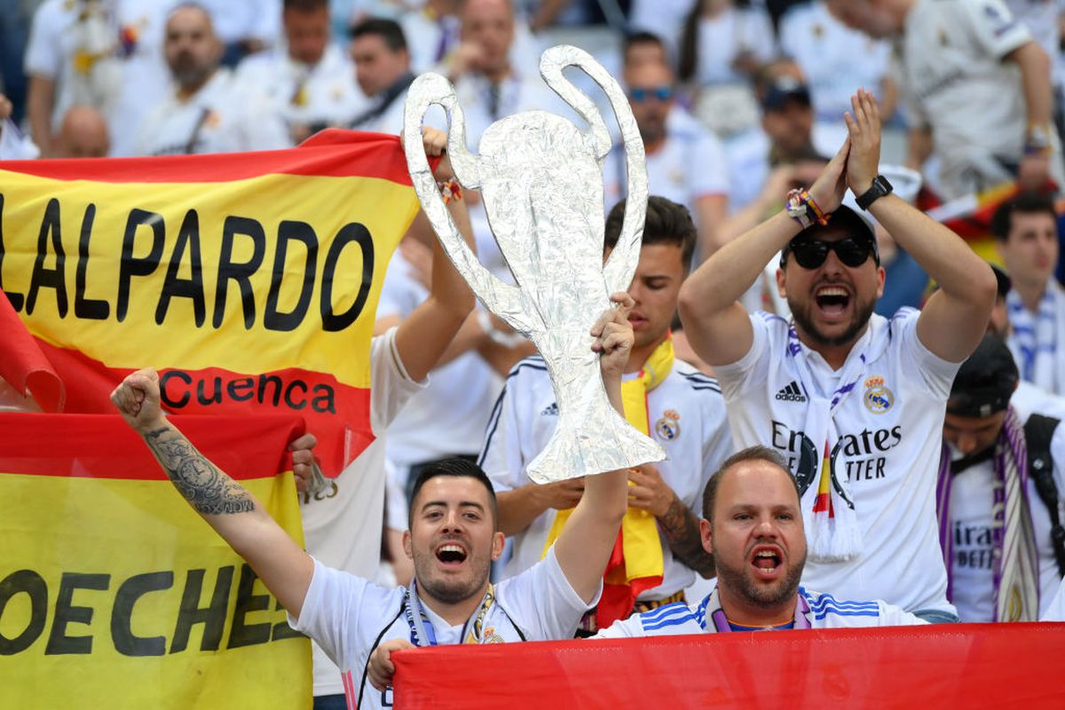 Imagine de colecție la finala UCL » Mircea Lucescu, Ion Țiriac și Ronaldo în tribune la Liverpool - Real Madrid