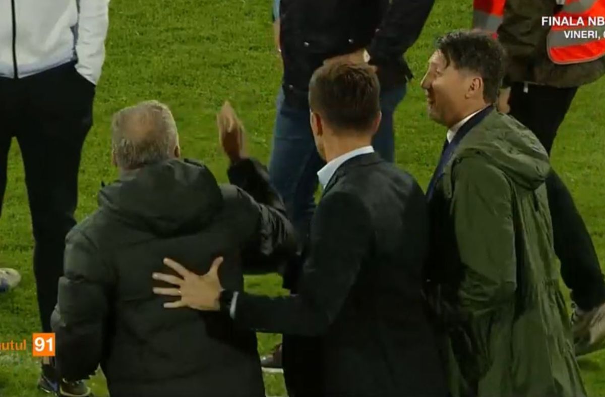 Ce ar fi strigat Petrescu imediat după eșecul cu Farul: „Asta spunea pe teren! Ai reprezentat România, ești prieten cu Popescu și Hagi, nu poți ajunge în halul ăsta”