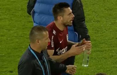 Camora dă vina pe alt coechipier pentru „roșul” văzut de Burcă: „El a zis ceva!”