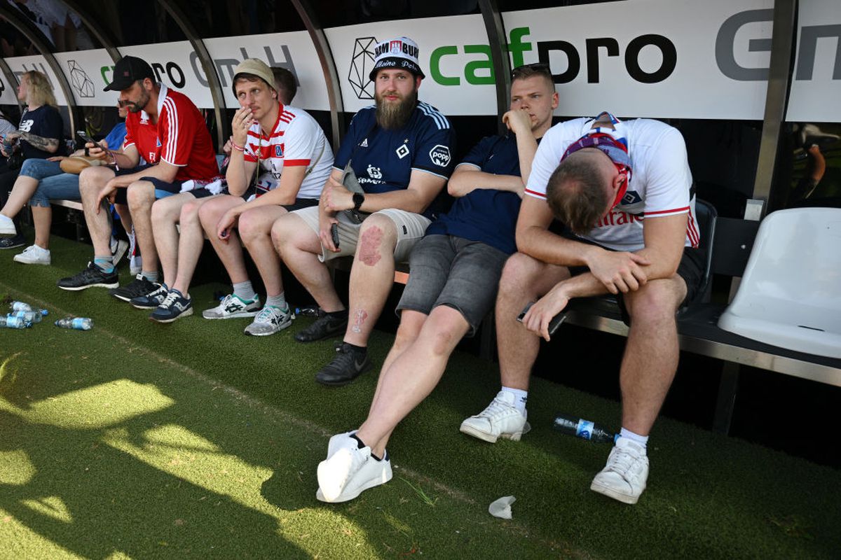 Blestemul lui Hamburg continuă! » Desfășurare HALUCINANTĂ în lupta pentru promovarea în Bundesliga: fanii sărbătoreau pe gazon, dar minutul 90+9 a schimbat totul!