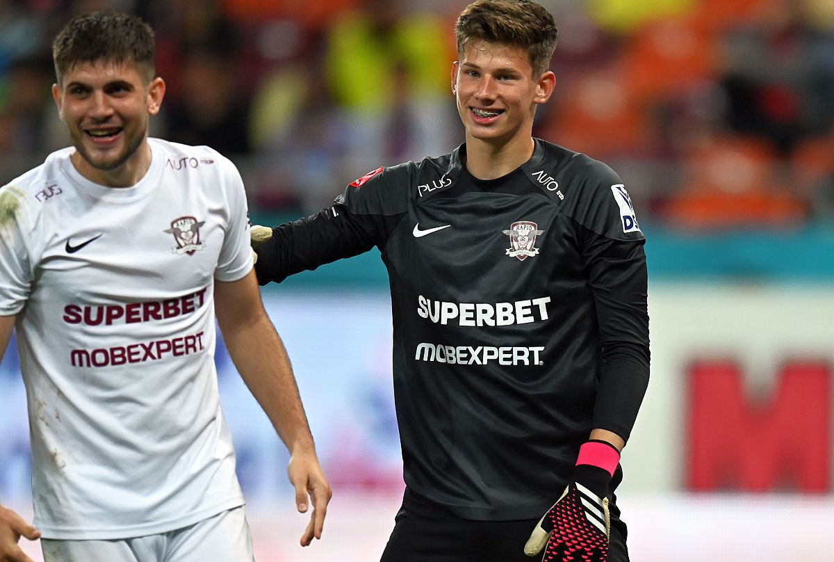 Portarul de 16 ani al Rapidului a doborât un record vechi de 70 de ani! Moment istoric în finalul derby-ului FCSB - Rapid