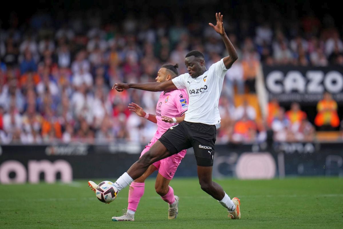 Valencia - Espanyol 2-2 » Derby nebun la retogradare! „Liliecii” au egalat în minutul 90+3, dar tot nu sunt siguri de rămânerea în La Liga