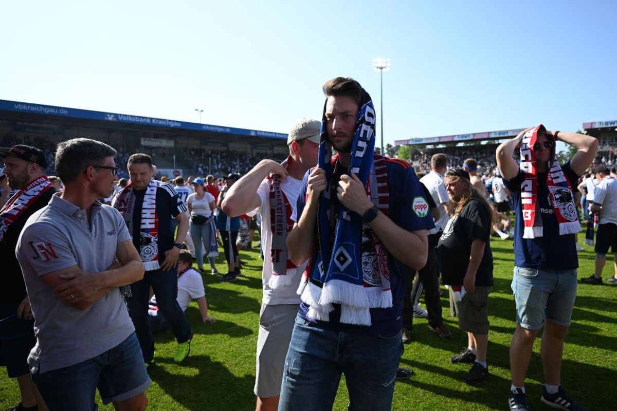 Blestemul lui Hamburg continuă! » Desfășurare HALUCINANTĂ în lupta pentru promovarea în Bundesliga: fanii sărbătoreau pe gazon, dar minutul 90+9 a schimbat totul!