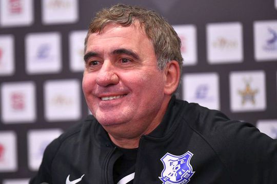 Gică Hagi, managerul Farului