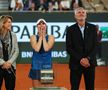 Amelie Mauresmo, Alize Cornet și Gilles Moretton la ceremonia organizată la Roland Garros  FOTO Guliver/GettyImages