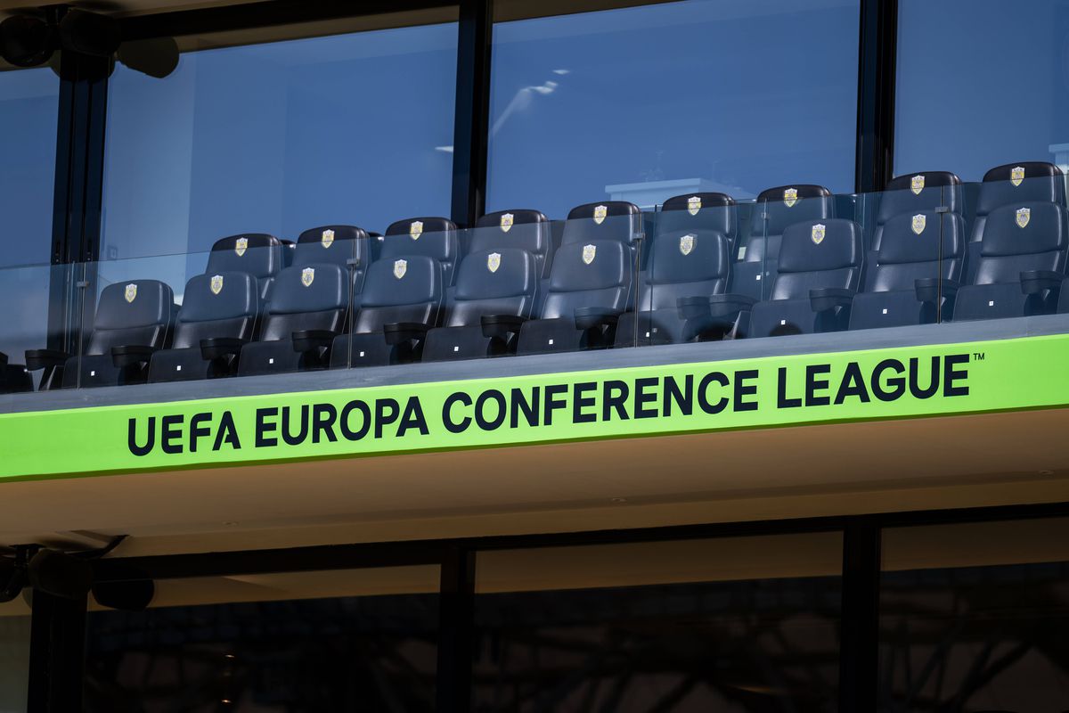 UEFA a rezolvat rapid problema! Finala Conference League se joacă într-o atmosferă uluitoare: nu se aude nici crainicul