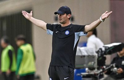 Mesajul lui Chivu, șomer după plecarea de la Inter: „Aștept un club care crede într-un antrenor tânăr și ambițios”