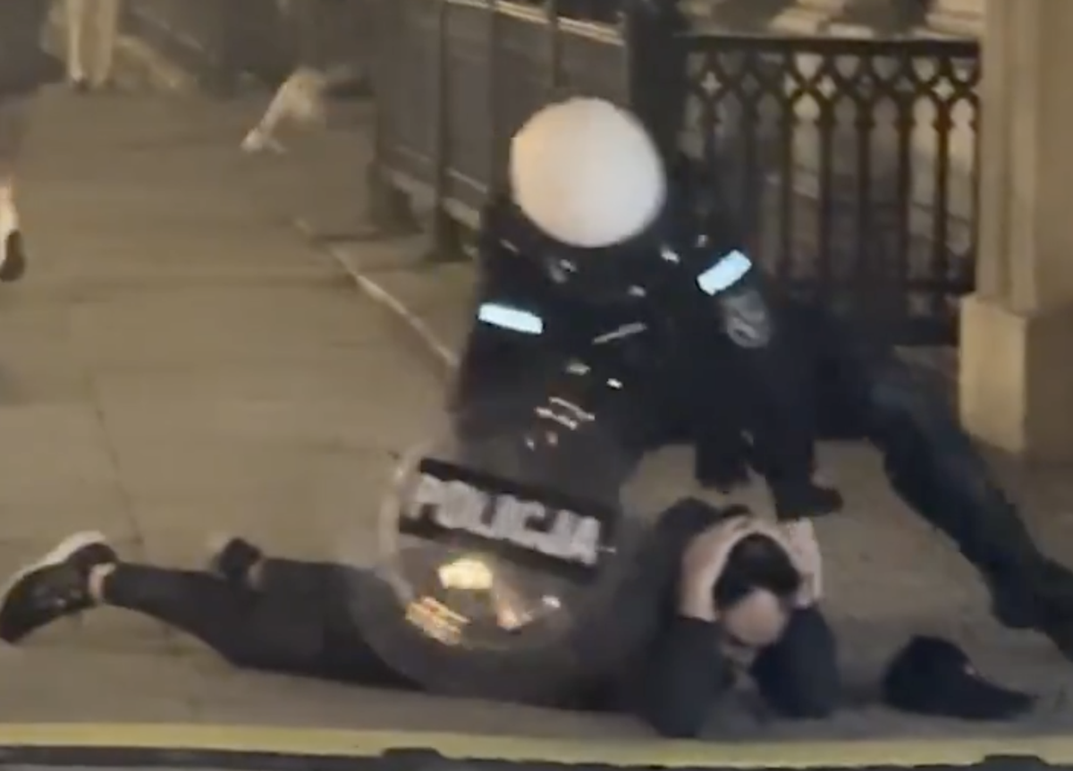 Bătaie generală înainte de finala Confernce League