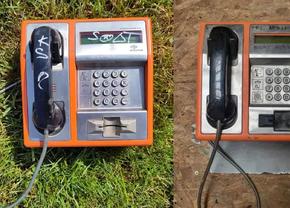 Telefoanele publice au devenit obiecte de colecție. La ce preț poate ajunge unul dintre celebrele modele portocalii